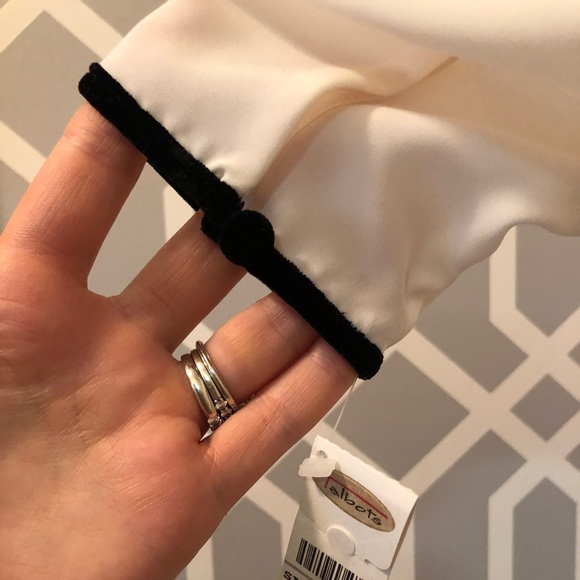 Talbots white flowy blouse with black velvet trim - Picture 4 of 4